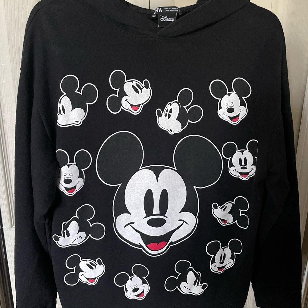 Sold Authentic ZARA Disney Mickey Mouse Sweatshirt.  Size Small